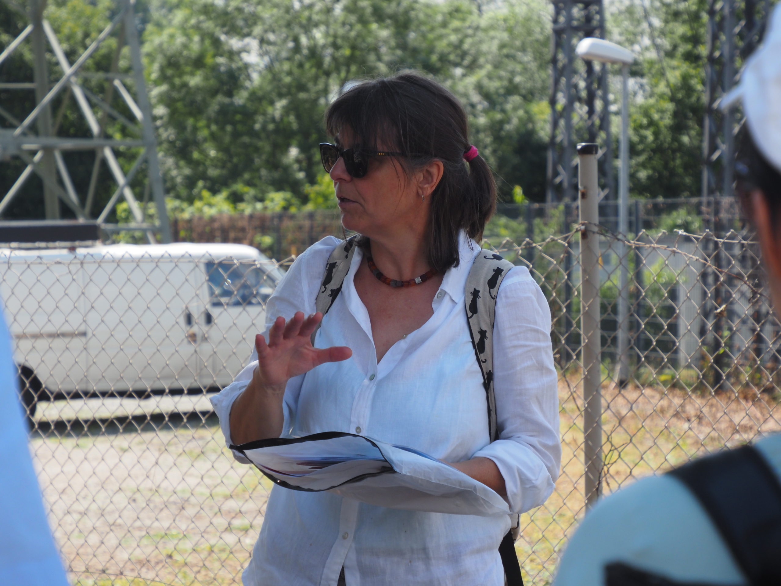 Kirche und Kraftwerk Moorburg